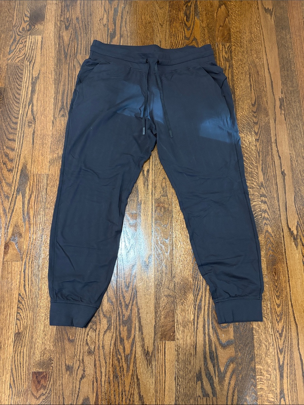 Lululemon Women’s Black Joggers in size 14